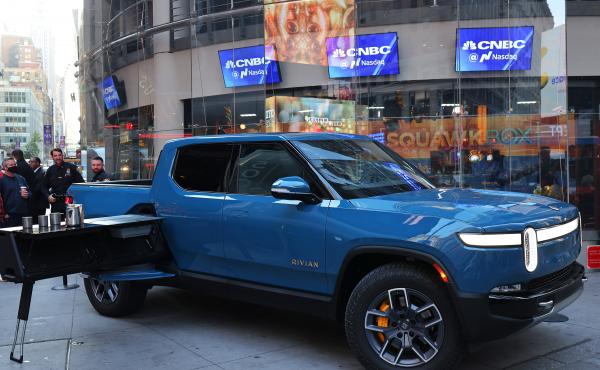 Rivian has made only a few hundred electric pickups. But investors are betting on its future. Rivian has made only a few hundred electric pickups. But investors are betting on its future.