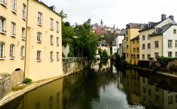 Tiny Luxembourg has the highest per capita income of all 28 EU member states. Tiny Luxembourg has the highest per capita income of all 28 EU member states.