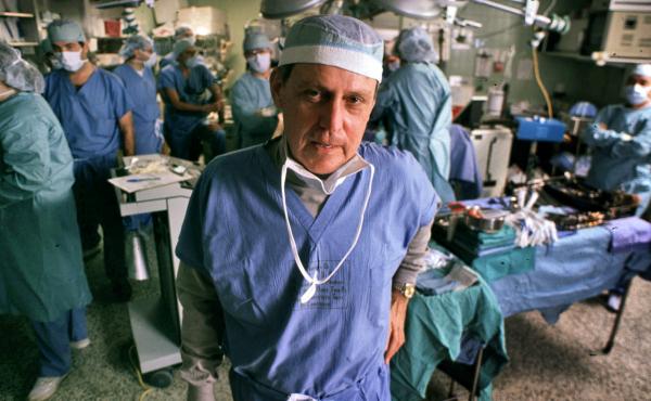 In this 1989 photograph, Thomas Starzl oversees a liver transplant operation at the University of Pittsburgh Medical Center. Starzl won a National Medal of Science in 2004. In this 1989 photograph, Thomas Starzl oversees a liver transplant operation at the University of Pittsburgh Medical Center. Starzl won a National Medal of Science in 2004.