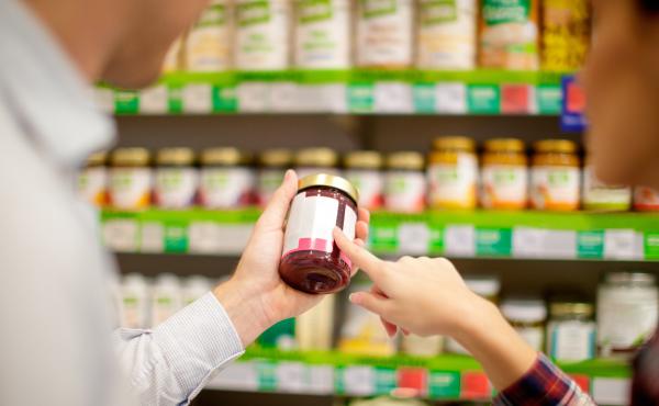 Confusion over whether food is still safe to eat after its "sell by" or "use before" date accounts for about one-fifth of food waste in U.S. homes, the FDA says. The agency is urging the food industry to adopt "best if used by" wording on packaged foods. Confusion over whether food is still safe to eat after its "sell by" or "use before" date accounts for about one-fifth of food waste in U.S. homes, the FDA says. The agency is urging the food industry to adopt "best if used by" wording on packaged foods.