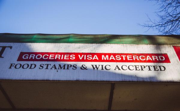 Some 55 percent of families with kids that receive food stamp benefits are earning wages. The problem is, those wages aren't enough to actually live on. Some 55 percent of families with kids that receive food stamp benefits are earning wages. The problem is, those wages aren't enough to actually live on.
