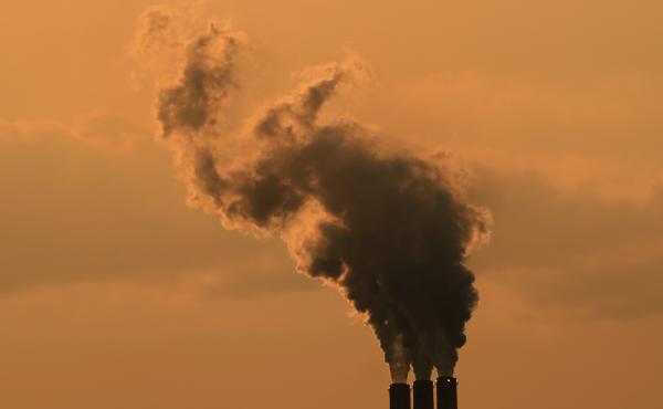 The smokestacks of a coal-fired power plant near Emmet, Kan., in September 2020. Global greenhouse gas emissions continue to rise. The smokestacks of a coal-fired power plant near Emmet, Kan., in September 2020. Global greenhouse gas emissions continue to rise.