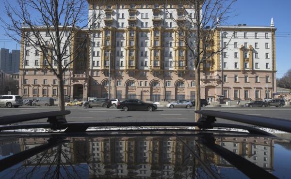 Following the closure of the U.S. Consulates in Vladivostok and Yekaterinburg, the U.S. Embassy in Moscow will be the only American diplomatic outpost in Russia. Following the closure of the U.S. Consulates in Vladivostok and Yekaterinburg, the U.S. Embassy in Moscow will be the only American diplomatic outpost in Russia.