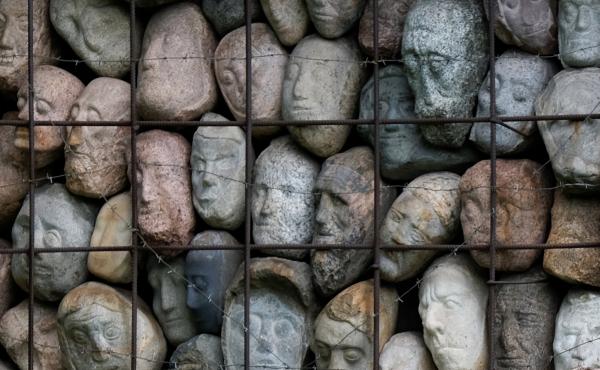 Sculptor Yevgeny Chubarov donated this installation of 282 stone heads in a cage — symbolizing Josef Stalin's countless victims — on the condition it be displayed next to the Soviet dictator. Sculptor Yevgeny Chubarov donated this installation of 282 stone heads in a cage — symbolizing Josef Stalin's countless victims — on the condition it be displayed next to the Soviet dictator.