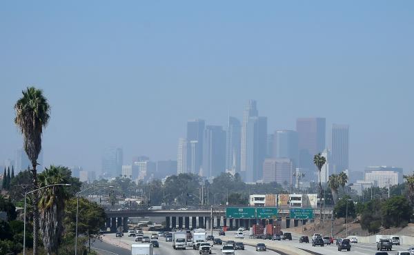 An analysis of air quality and childhood asthma in Los Angeles found that kids' health improved when smog declined. An analysis of air quality and childhood asthma in Los Angeles found that kids' health improved when smog declined.
