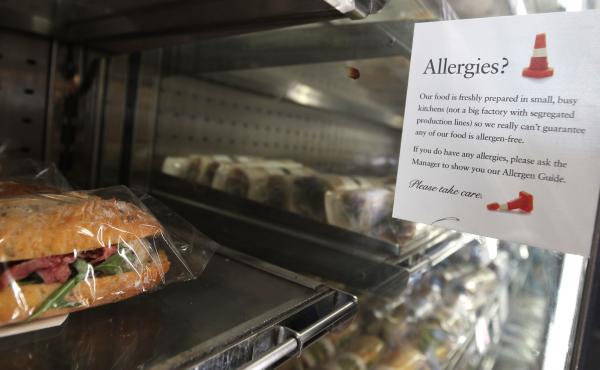 An allergy warning notice is displayed next to food in a branch of Pret A Manger in central London. Pret A Manger is working to have full ingredient labeling in all its British shops by the end of 2019. An allergy warning notice is displayed next to food in a branch of Pret A Manger in central London. Pret A Manger is working to have full ingredient labeling in all its British shops by the end of 2019.
