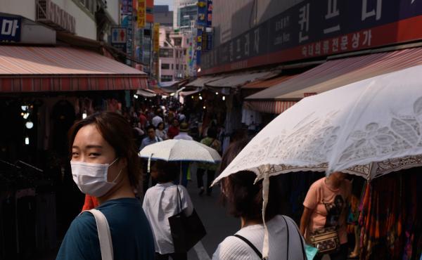 The outbreak of Middle East respiratory syndrome is slowing down in South Korea, but people were still wearing surgical masks around Seoul on Monday. The outbreak of Middle East respiratory syndrome is slowing down in South Korea, but people were still wearing surgical masks around Seoul on Monday.