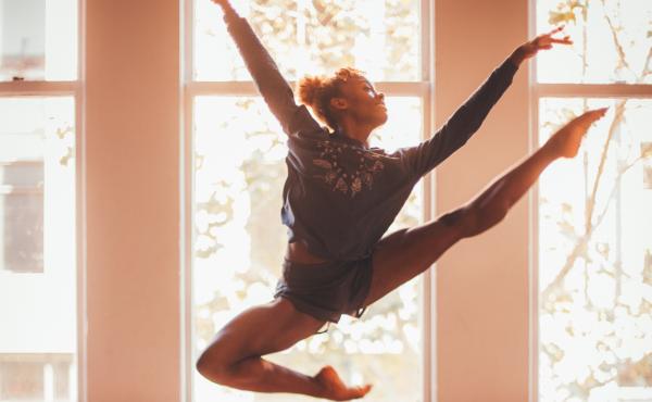 Edwards spent years training for traditionally male ballet roles, but it was beginning to feel too limiting, he says. What he really wanted to do was to dance en pointe, the technique where you dance on the tips of your toes using special ballet shoes. Edwards spent years training for traditionally male ballet roles, but it was beginning to feel too limiting, he says. What he really wanted to do was to dance en pointe, the technique where you dance on the tips of your toes using special ballet shoes.