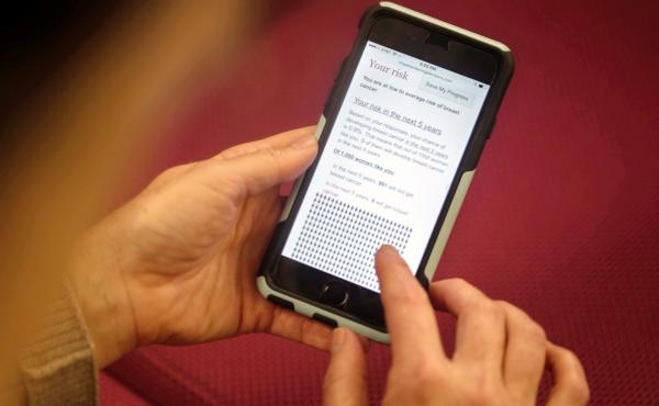 The online tool called Breast Screening Decisions explains the risks of screening vs. waiting, and also asks how a woman feels about the options. The online tool called Breast Screening Decisions explains the risks of screening vs. waiting, and also asks how a woman feels about the options.